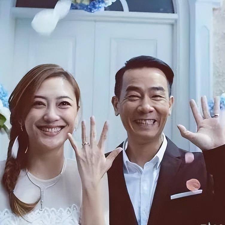 都说娱乐圈没有真爱?这四对夫妻告诉你什么才是真正的爱情 都说娱乐圈没有真爱?这四对夫妻告诉你什么才是真正的爱情