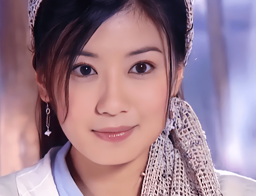 “红气养人也毁人”!离开唐嫣去打酱油的陈钰琪,眼里终于有光了 “红气养人也毁人”!离开唐嫣去打酱油的陈钰琪,眼里终于有光了