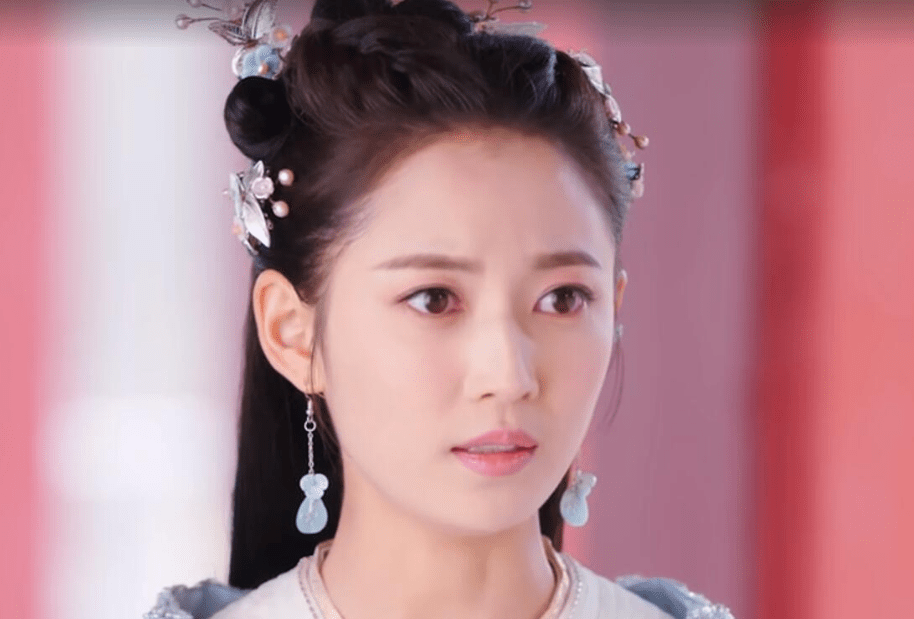 “红气养人也毁人”!离开唐嫣去打酱油的陈钰琪,眼里终于有光了 “红气养人也毁人”!离开唐嫣去打酱油的陈钰琪,眼里终于有光了