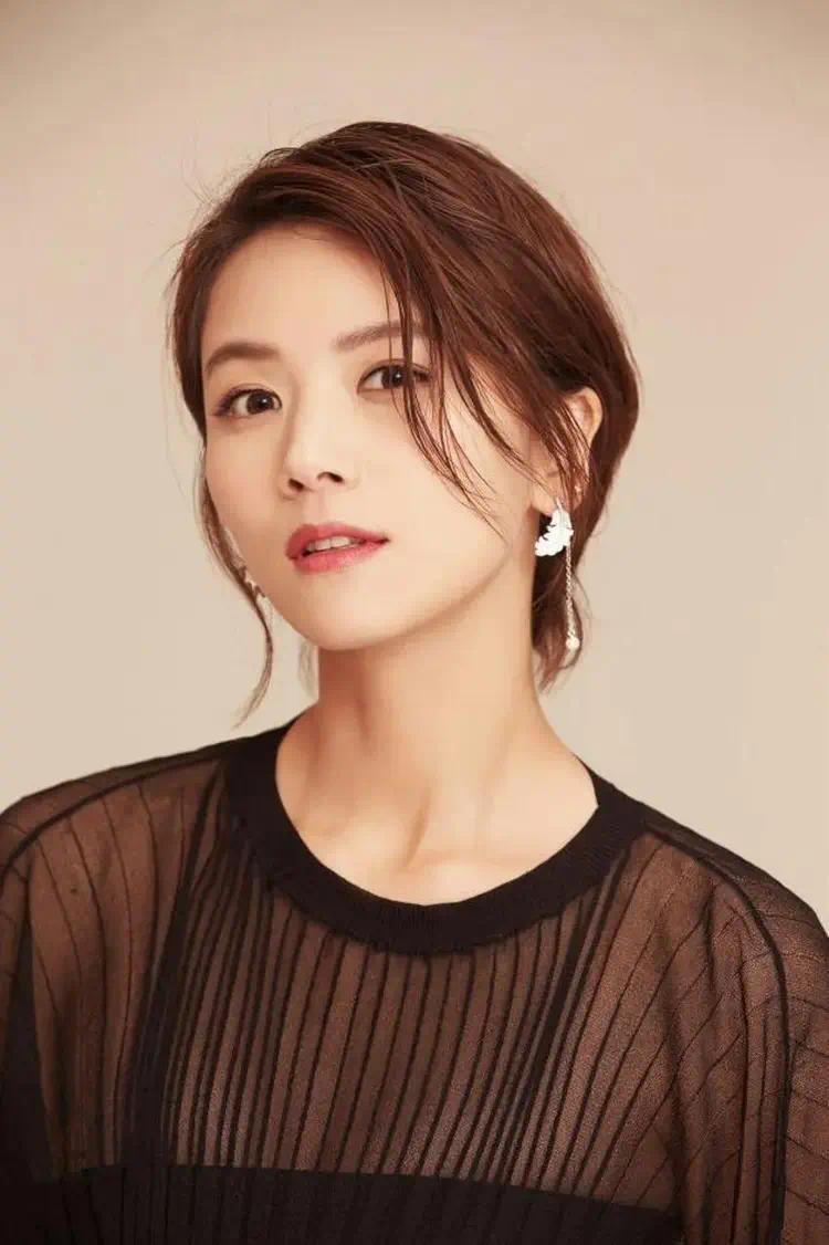 陈思诚曾深爱的女人,王凯迷恋她,离婚成单亲妈妈后却依旧迷人 陈思诚曾深爱的女人,王凯迷恋她,离婚成单亲妈妈后却依旧迷人