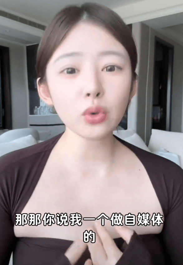 黄一鸣回应过度曝光孩子争议：要让孩子正大光明活在阳光下