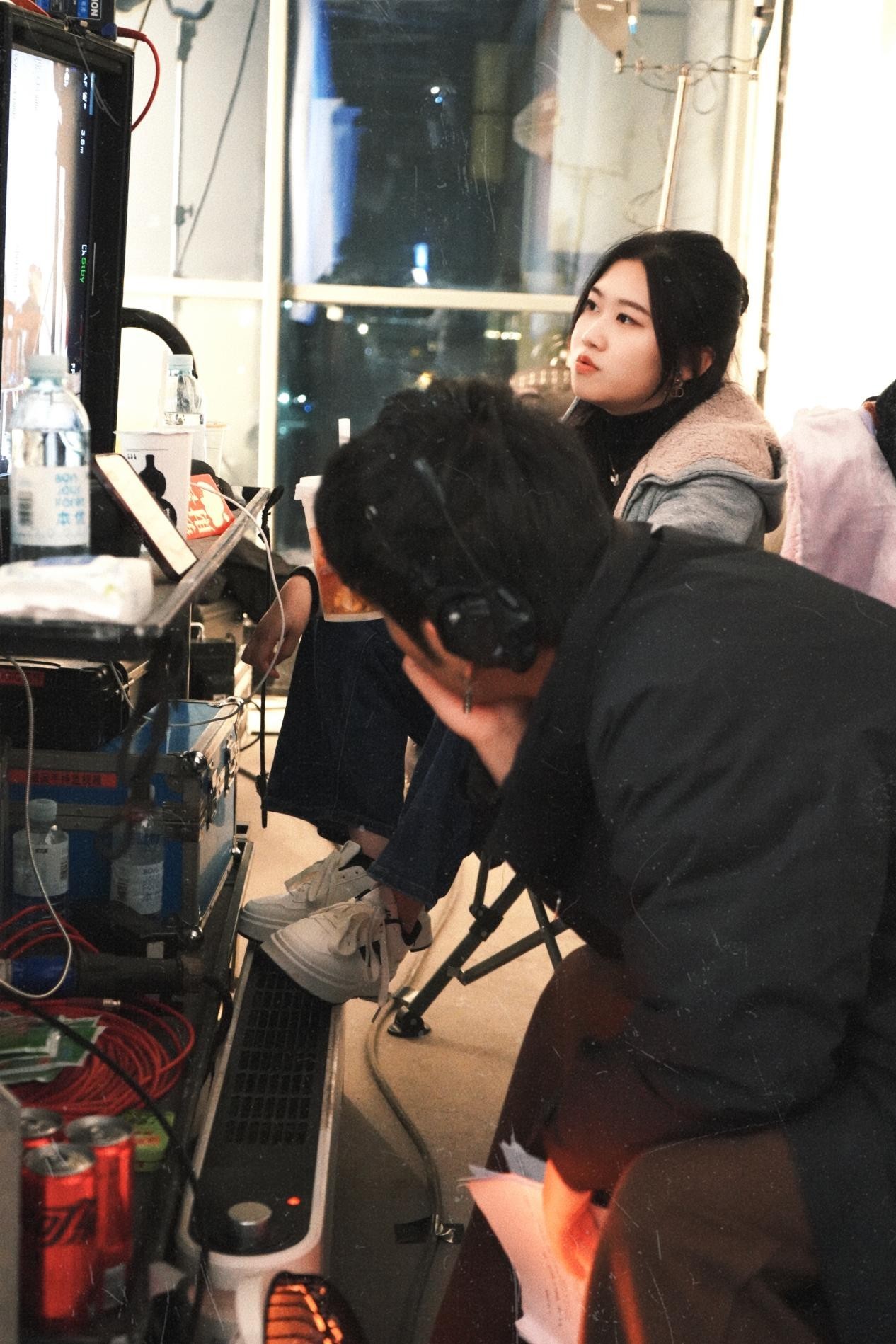 跨越语言与制度:她在中国拍出一部海外短剧 跨越语言与制度:她在中国拍出一部海外短剧