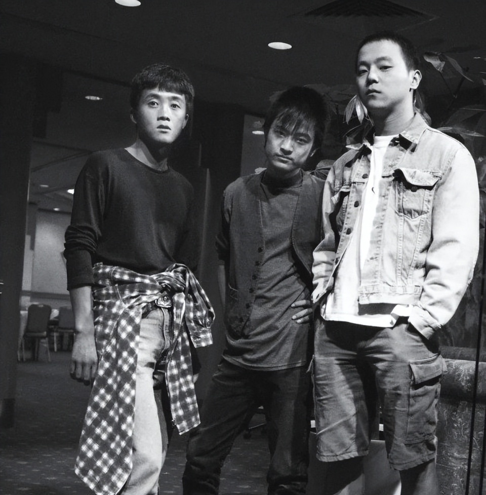 56岁王菲没想到，自己那因出轨离婚的前夫窦唯，如今活成了这样