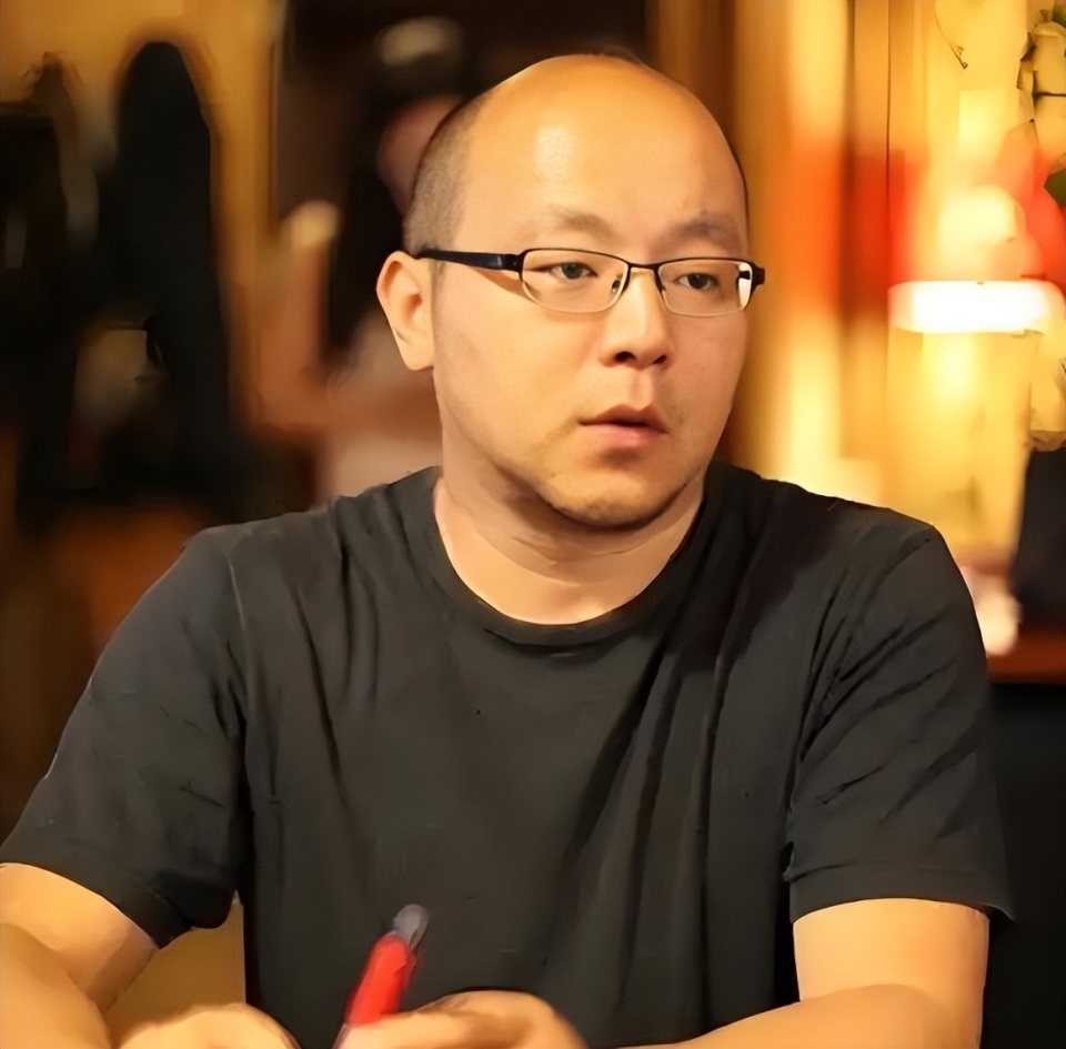 56岁王菲没想到，自己那因出轨离婚的前夫窦唯，如今活成了这样