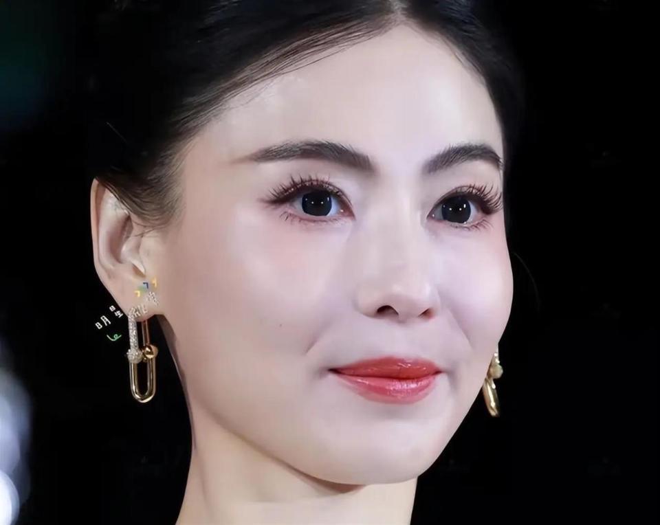 梁洛施曝和李泽楷分手主因，并非李嘉诚，原来她和张柏芝处境一样