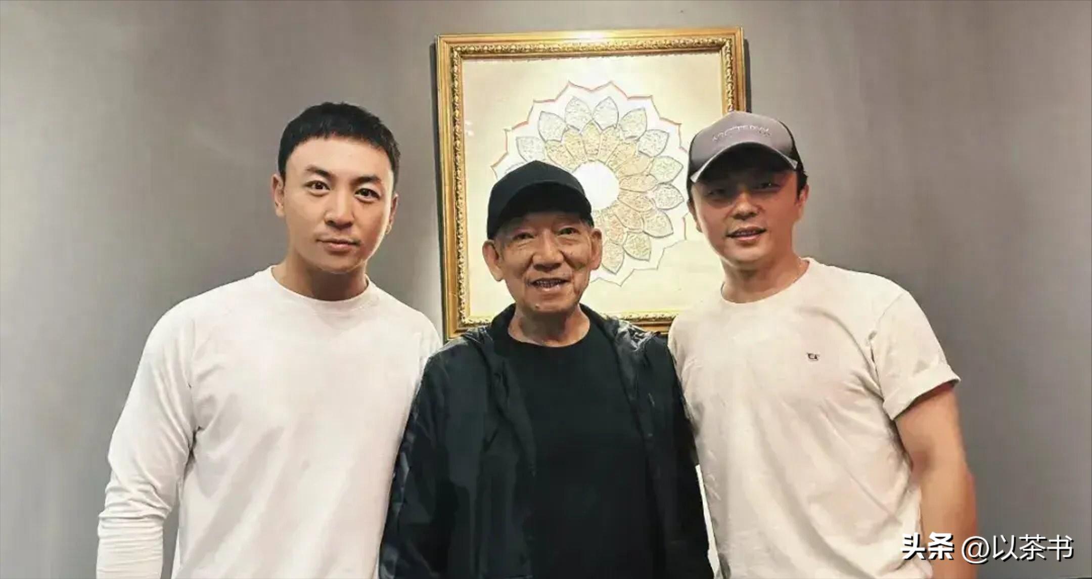 分手15年，释小龙何洁境遇大有不同，一个新戏不断，一个养不起娃