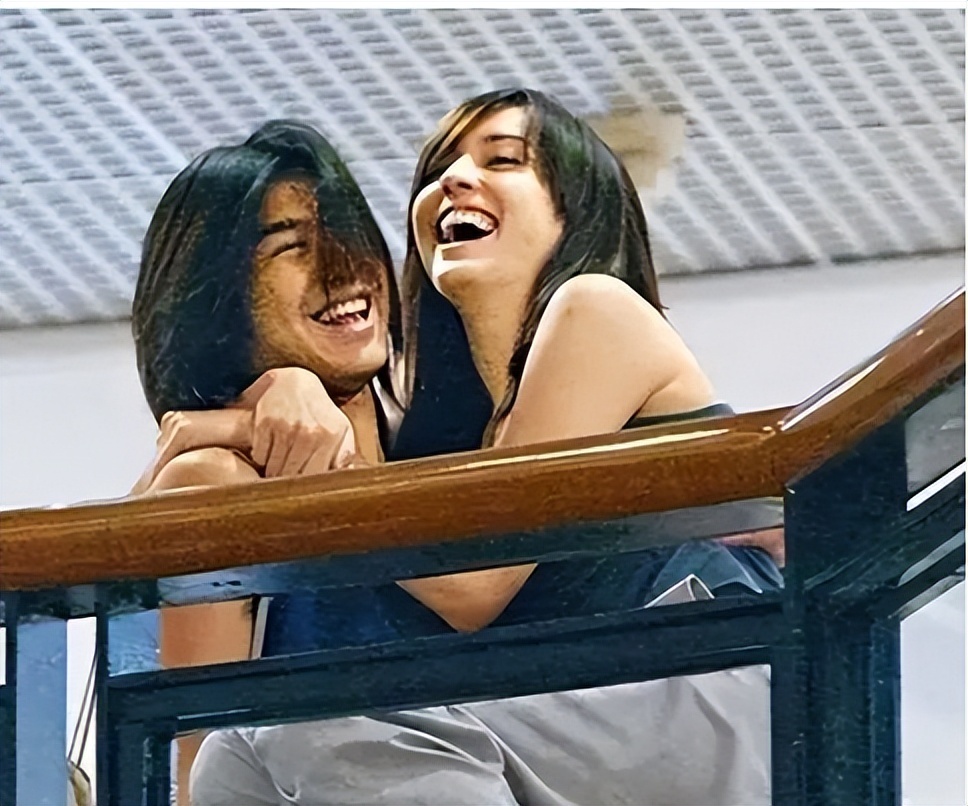 她为富豪5年生下4个孩子,拿到5亿分手费后离开了,如今她怎样了 她为富豪5年生下4个孩子,拿到5亿分手费后离开了,如今她怎样了