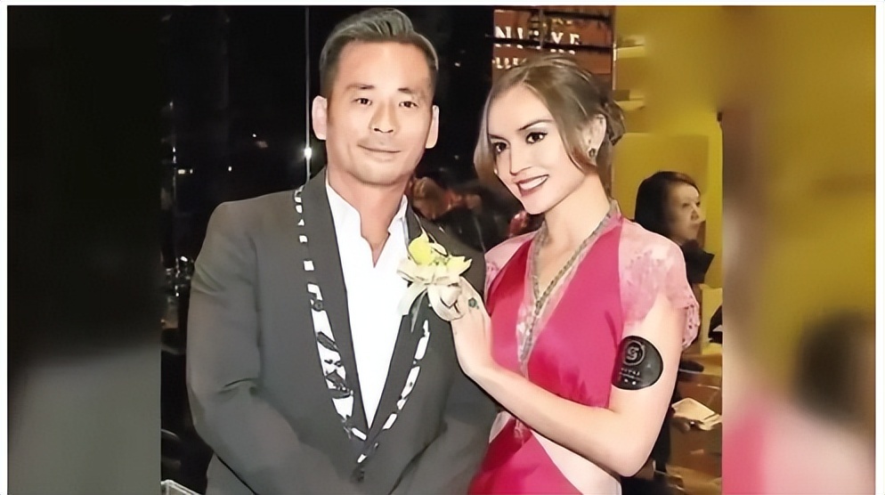 她为富豪5年生下4个孩子,拿到5亿分手费后离开了,如今她怎样了 她为富豪5年生下4个孩子,拿到5亿分手费后离开了,如今她怎样了