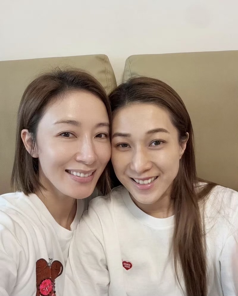 TVB昔日经典荧幕cp罕合体！女方晒亲密合照，男方竟被错认成林峯