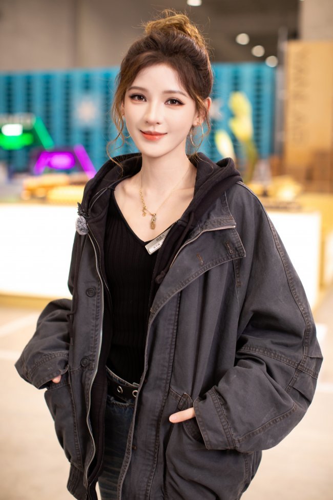 《合伙人》筹备篇开播 六位青春创业人集体“开荒”！