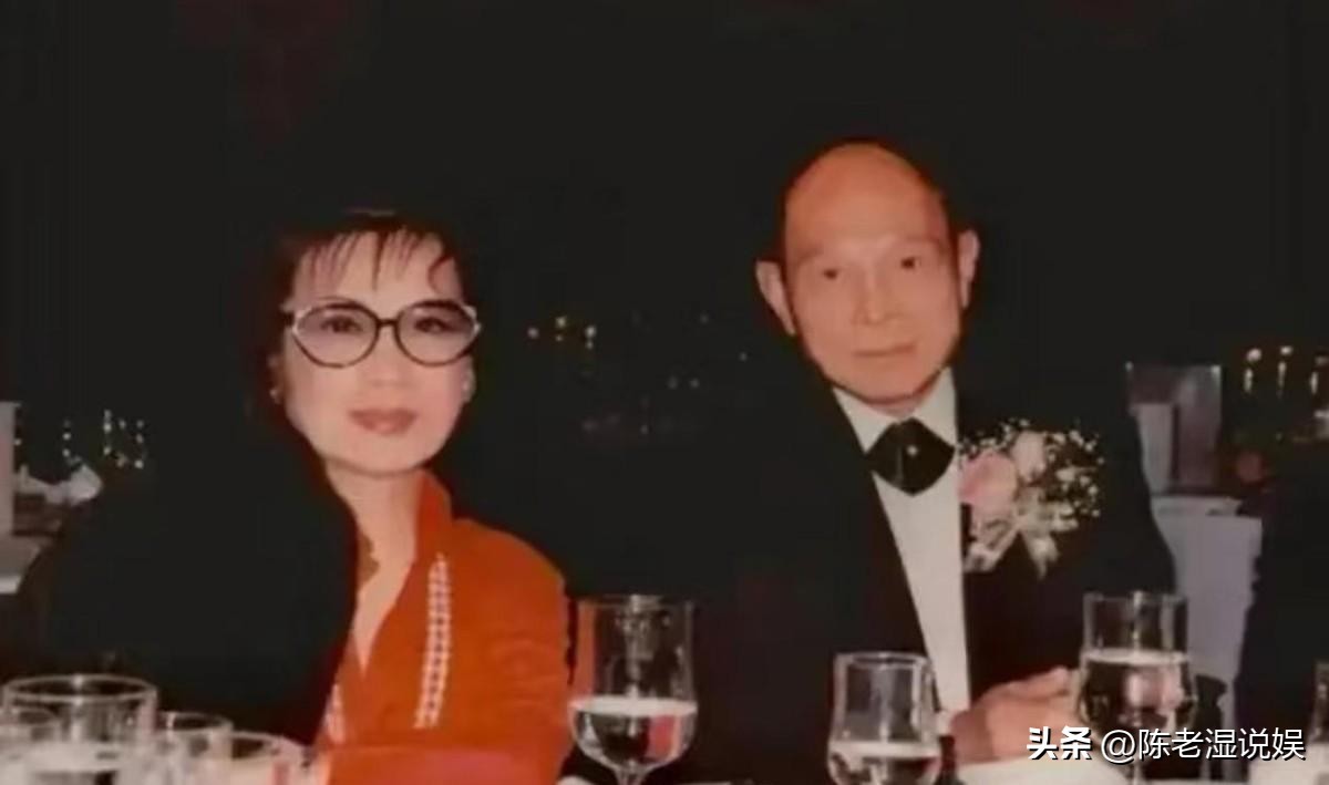 为豪门连生四子，丈夫去世不争遗产，如今4个儿子一个比一个争气