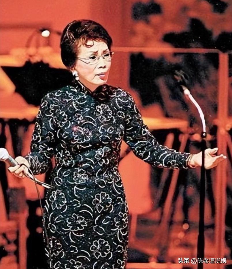 为豪门连生四子，丈夫去世不争遗产，如今4个儿子一个比一个争气