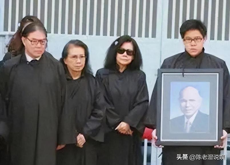 为豪门连生四子，丈夫去世不争遗产，如今4个儿子一个比一个争气