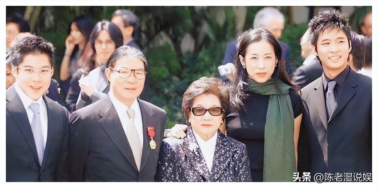 为豪门连生四子，丈夫去世不争遗产，如今4个儿子一个比一个争气