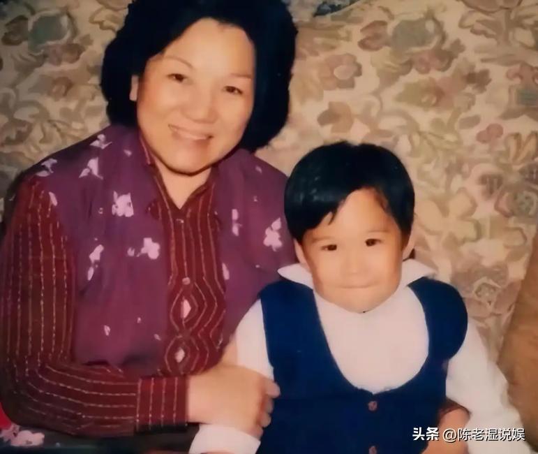 为豪门连生四子，丈夫去世不争遗产，如今4个儿子一个比一个争气