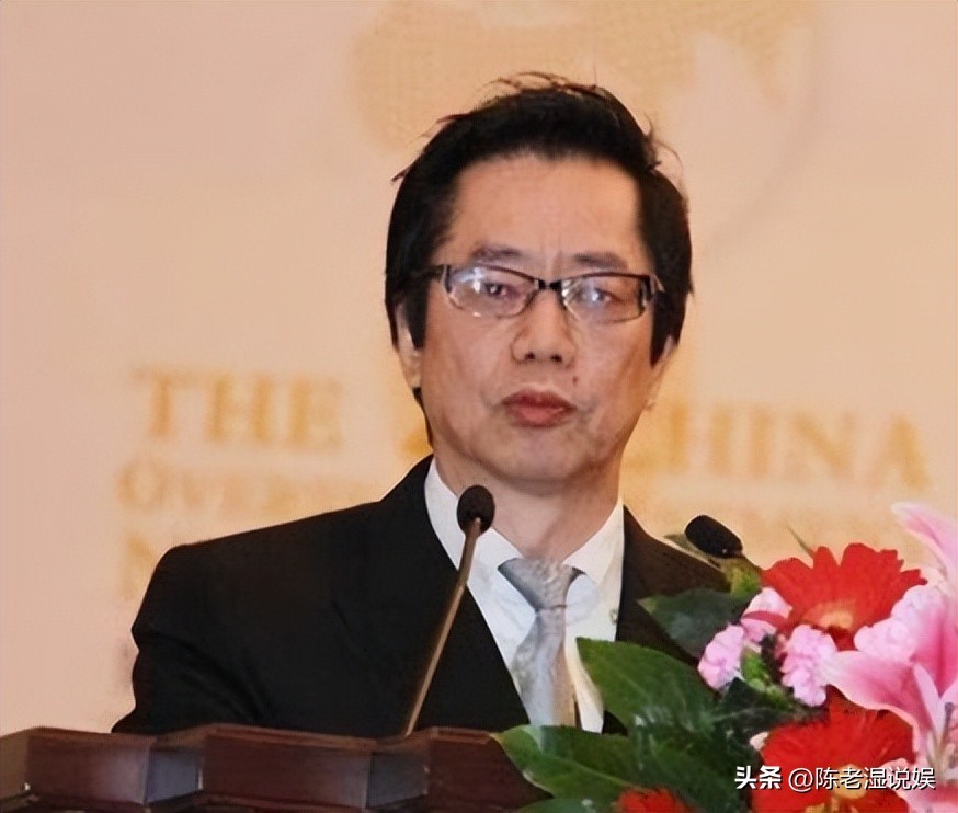 为豪门连生四子，丈夫去世不争遗产，如今4个儿子一个比一个争气