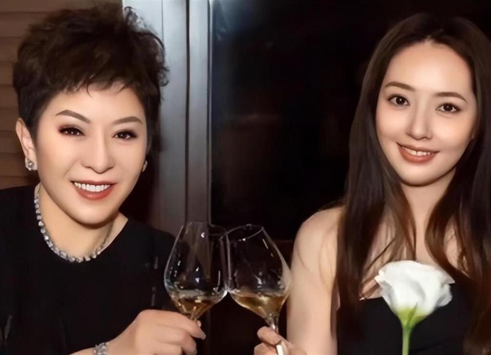 郭碧婷生二胎太苦，亲口终结三胎传闻，零彩礼父亲生病等女儿接