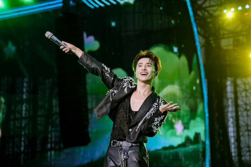 青春限定派巡回演唱会深圳站深爱、深情、深刻落幕