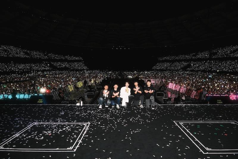 青春限定派巡回演唱会深圳站深爱、深情、深刻落幕