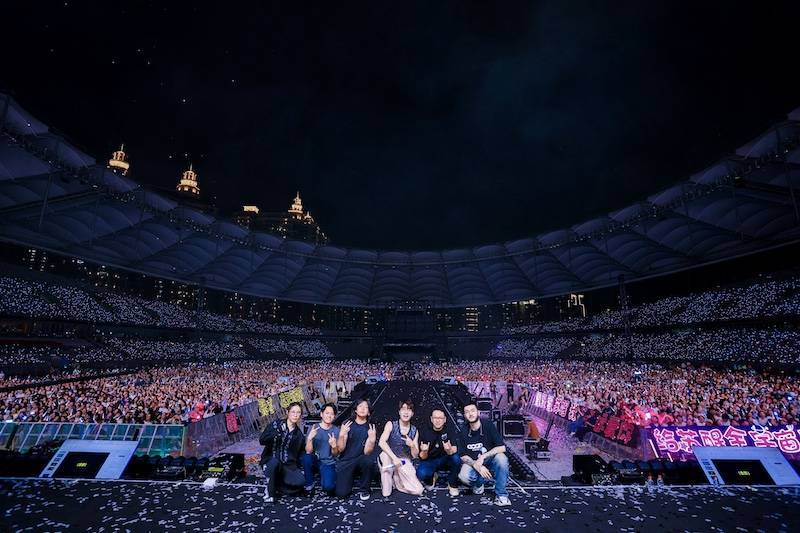 青春限定派巡回演唱会深圳站深爱、深情、深刻落幕